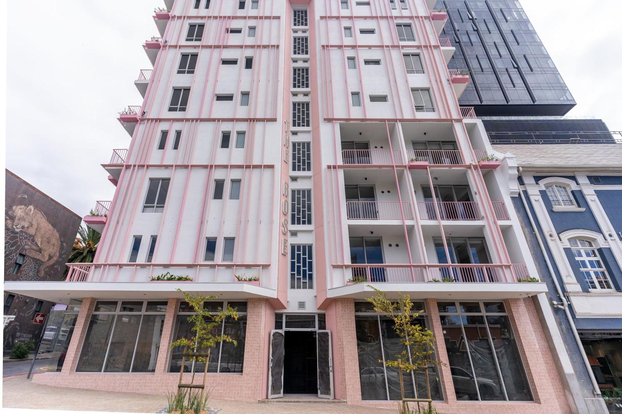 The Rose 204: Studio Apartment With Rooftop Pool ケープタウン エクステリア 写真
